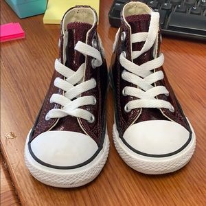 Kids converse